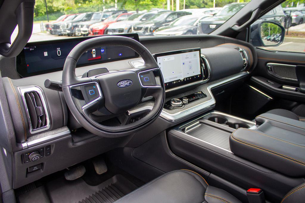 used 2025 Ford Expedition car, priced at $74,695