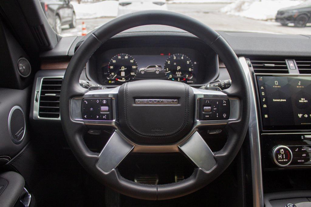 used 2024 Land Rover Discovery car, priced at $56,000