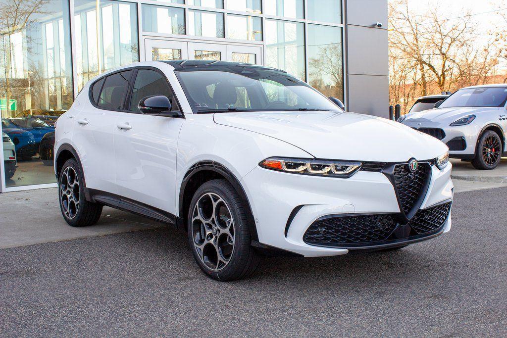 used 2025 Alfa Romeo Tonale car, priced at $35,900