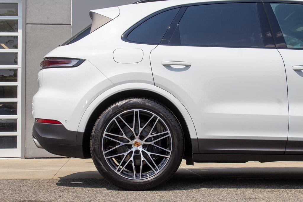 used 2025 Porsche Cayenne car, priced at $87,900