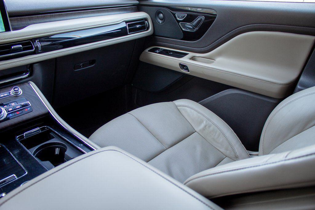 used 2022 Lincoln Aviator car, priced at $36,900