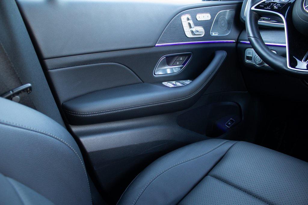 used 2025 Mercedes-Benz GLS 450 car, priced at $79,900