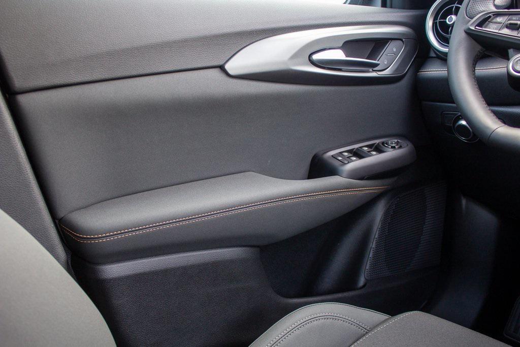 used 2025 Alfa Romeo Tonale car, priced at $37,400