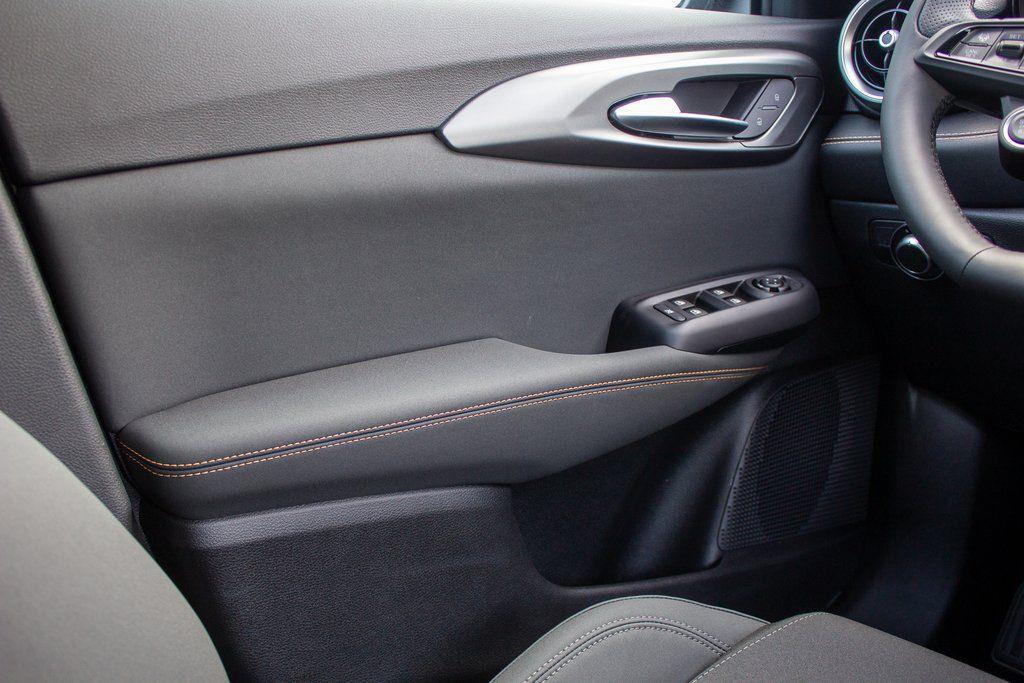 used 2025 Alfa Romeo Tonale car, priced at $37,400