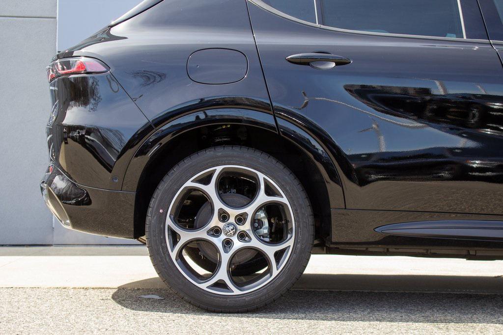 used 2025 Alfa Romeo Tonale car, priced at $37,400