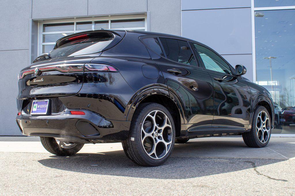 used 2025 Alfa Romeo Tonale car, priced at $37,400