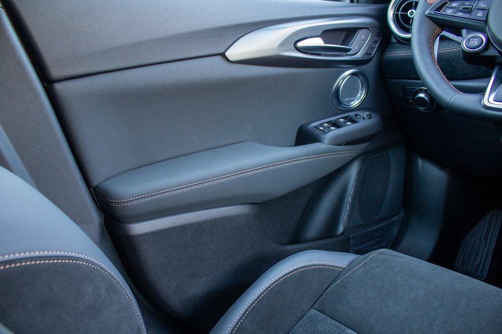 new 2025 Alfa Romeo Tonale car, priced at $49,985