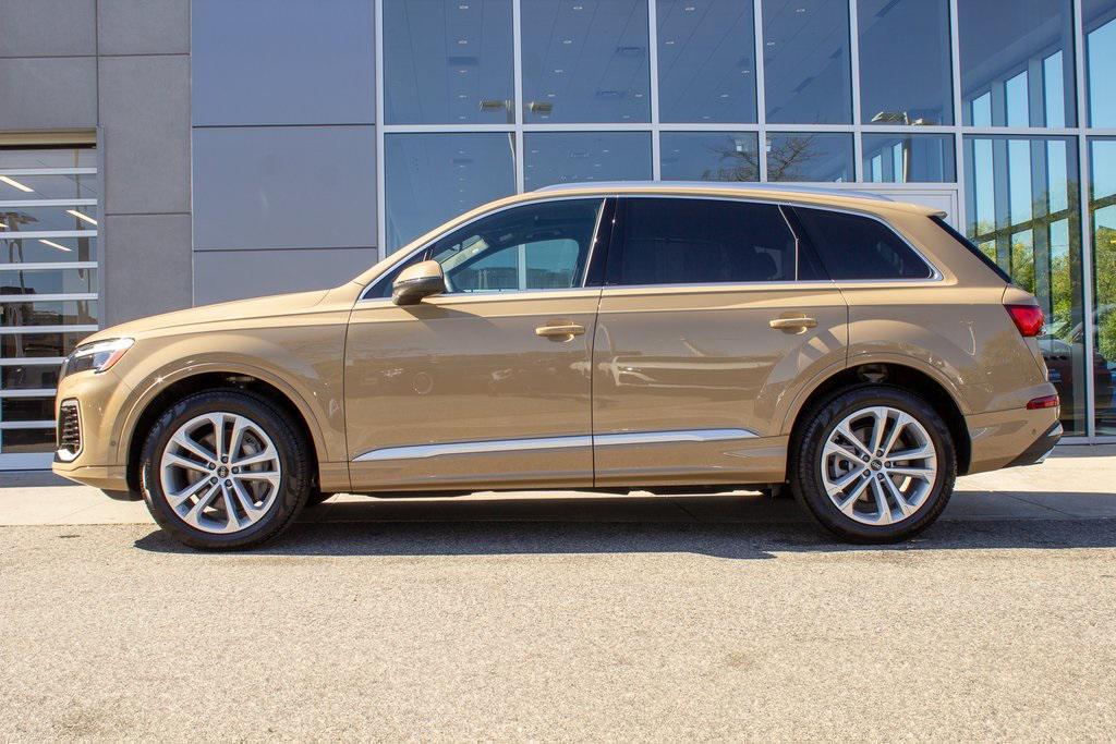 used 2025 Audi Q7 car, priced at $57,996