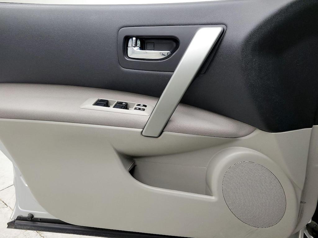 used 2014 Nissan Rogue Select car, priced at $14,998