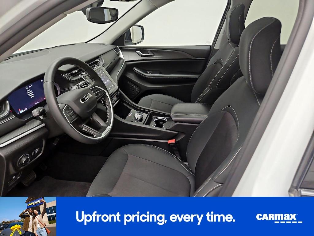 used 2024 Jeep Grand Cherokee car, priced at $29,998