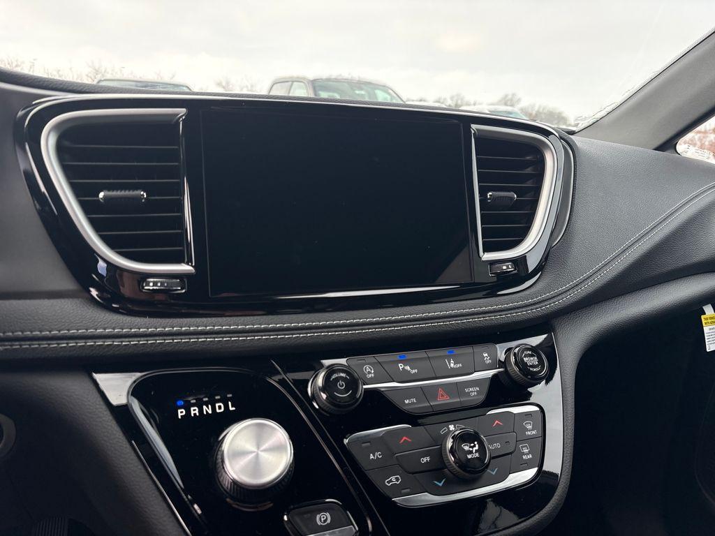 new 2026 Chrysler Pacifica car, priced at $44,565