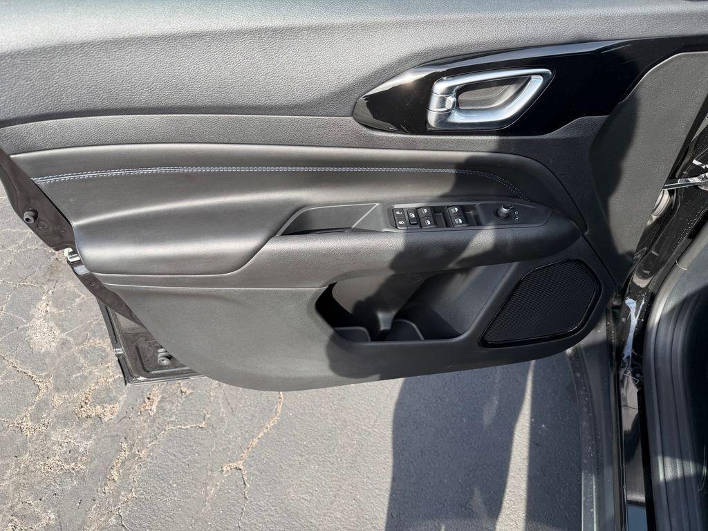 new 2026 Jeep Compass car, priced at $33,122