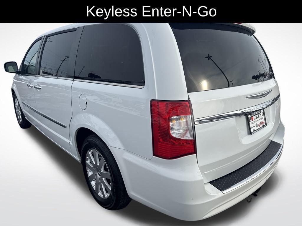 used 2016 Chrysler Town & Country car, priced at $8,250