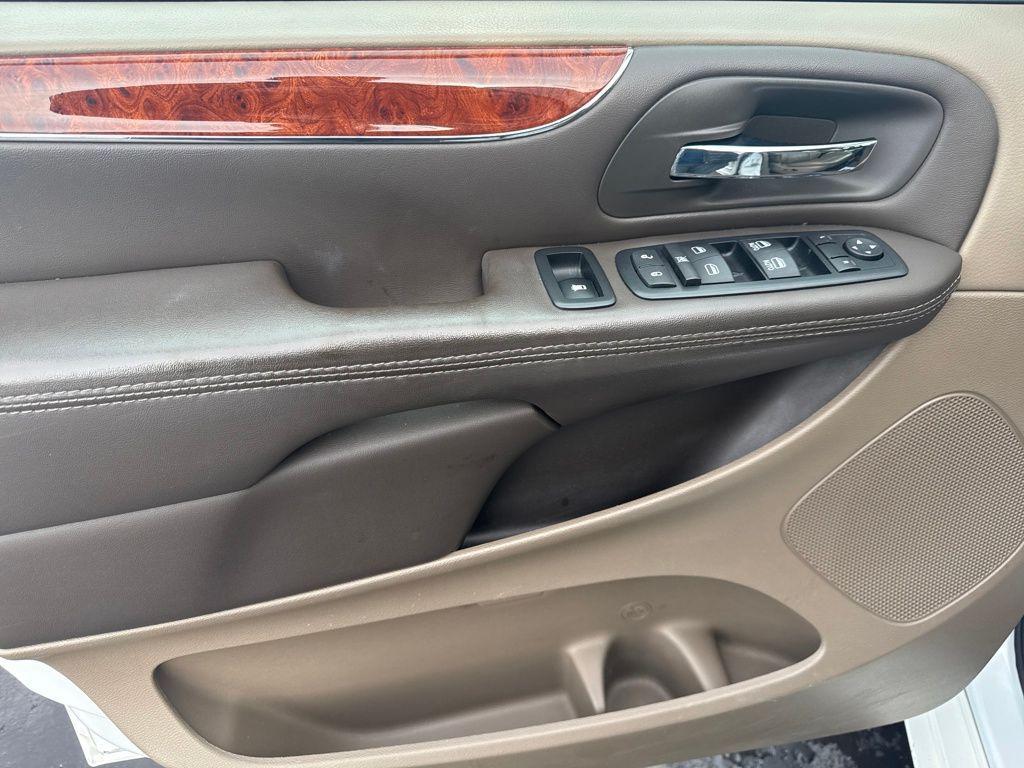 used 2016 Chrysler Town & Country car, priced at $8,250