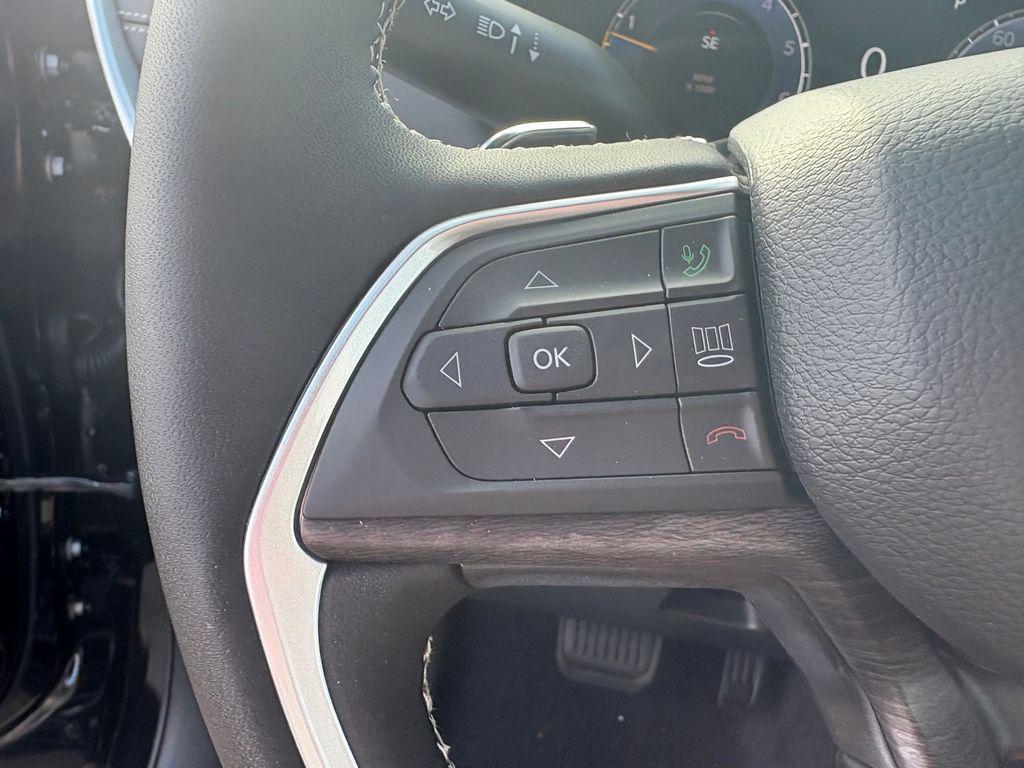 new 2025 Jeep Grand Cherokee car, priced at $40,451