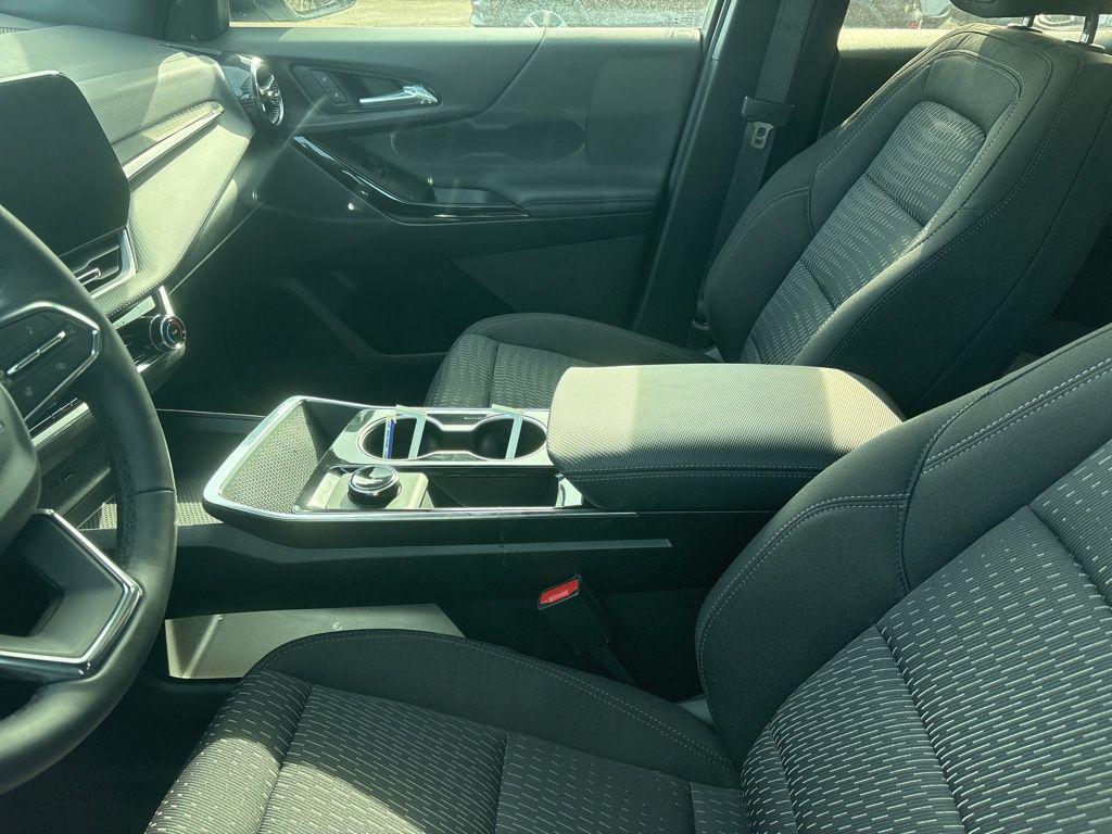 used 2026 Chevrolet Equinox car, priced at $27,750