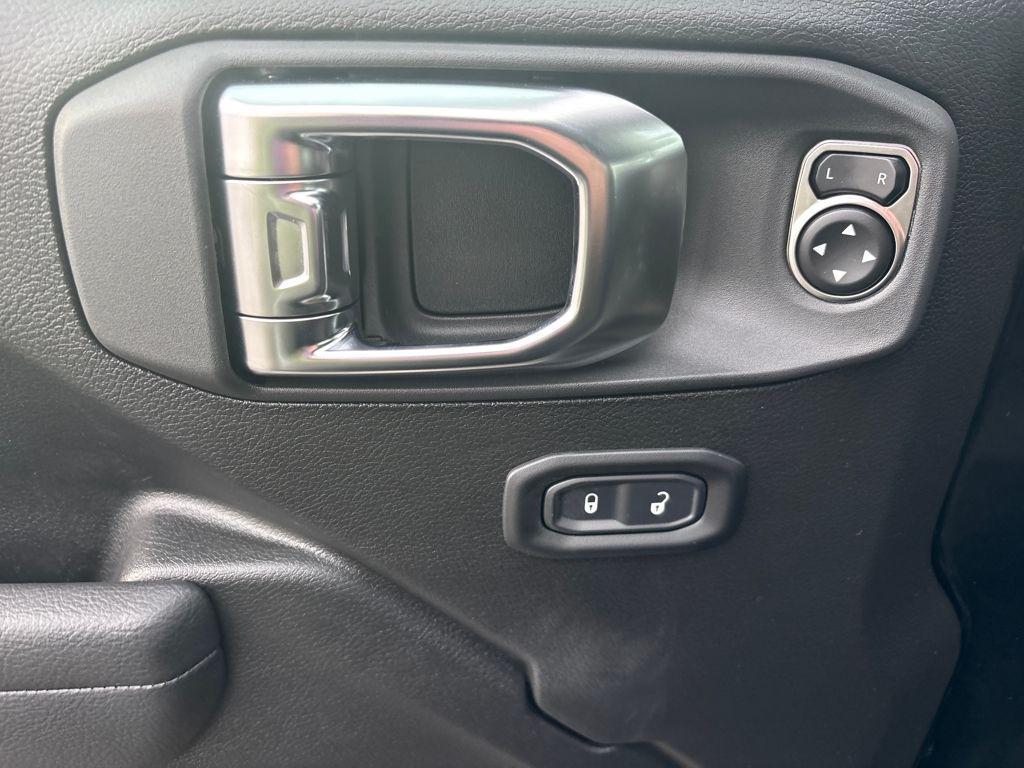 new 2026 Jeep Gladiator car, priced at $52,590