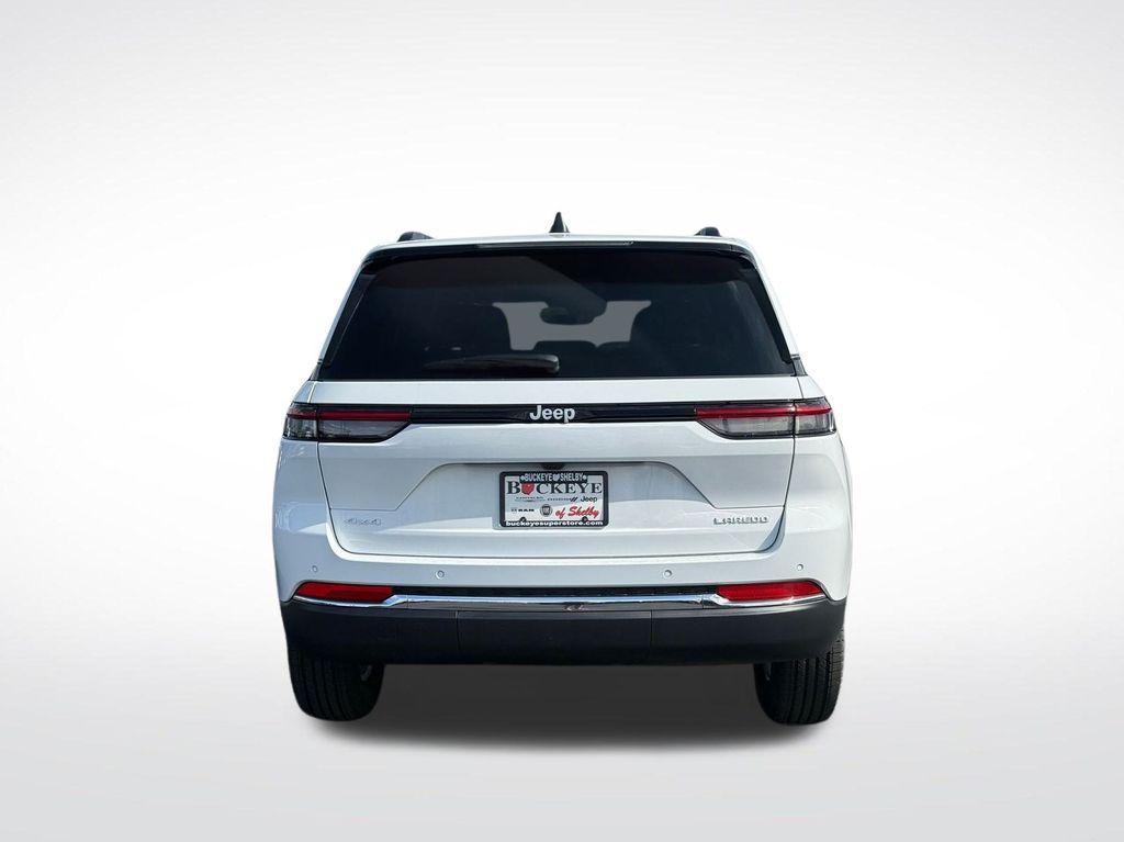 new 2025 Jeep Grand Cherokee car, priced at $37,000