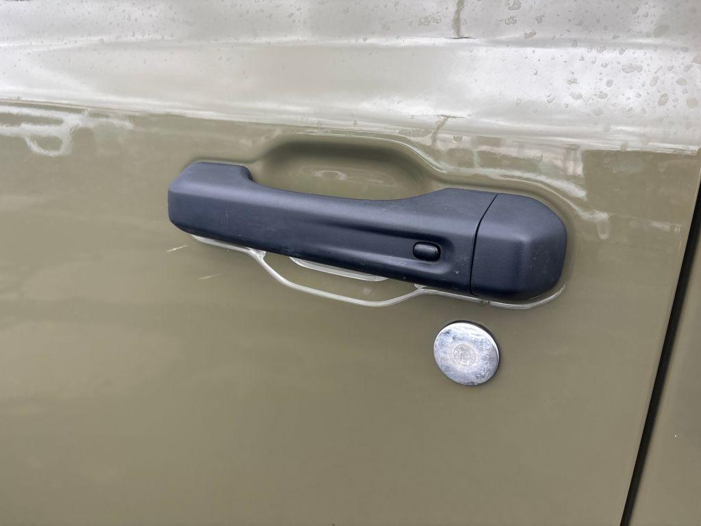 new 2026 Jeep Gladiator car, priced at $48,894