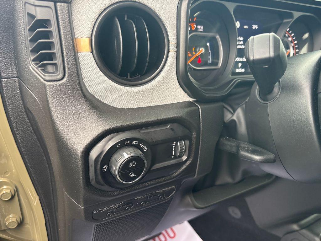 new 2026 Jeep Gladiator car, priced at $48,894