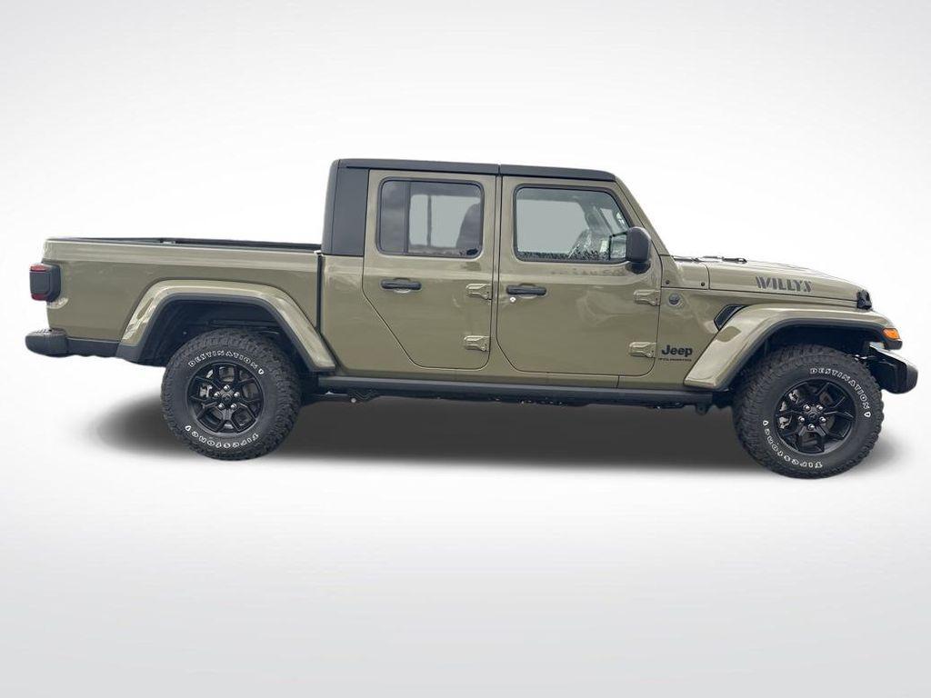 new 2026 Jeep Gladiator car, priced at $48,894