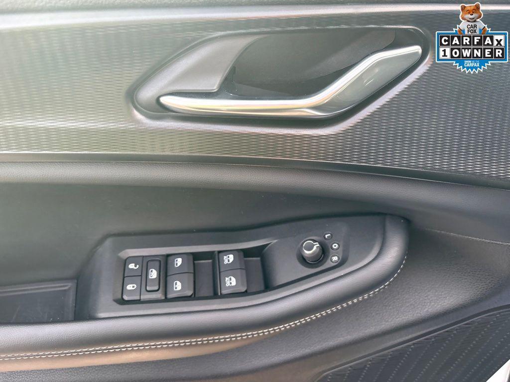 used 2025 Jeep Grand Cherokee car, priced at $36,250