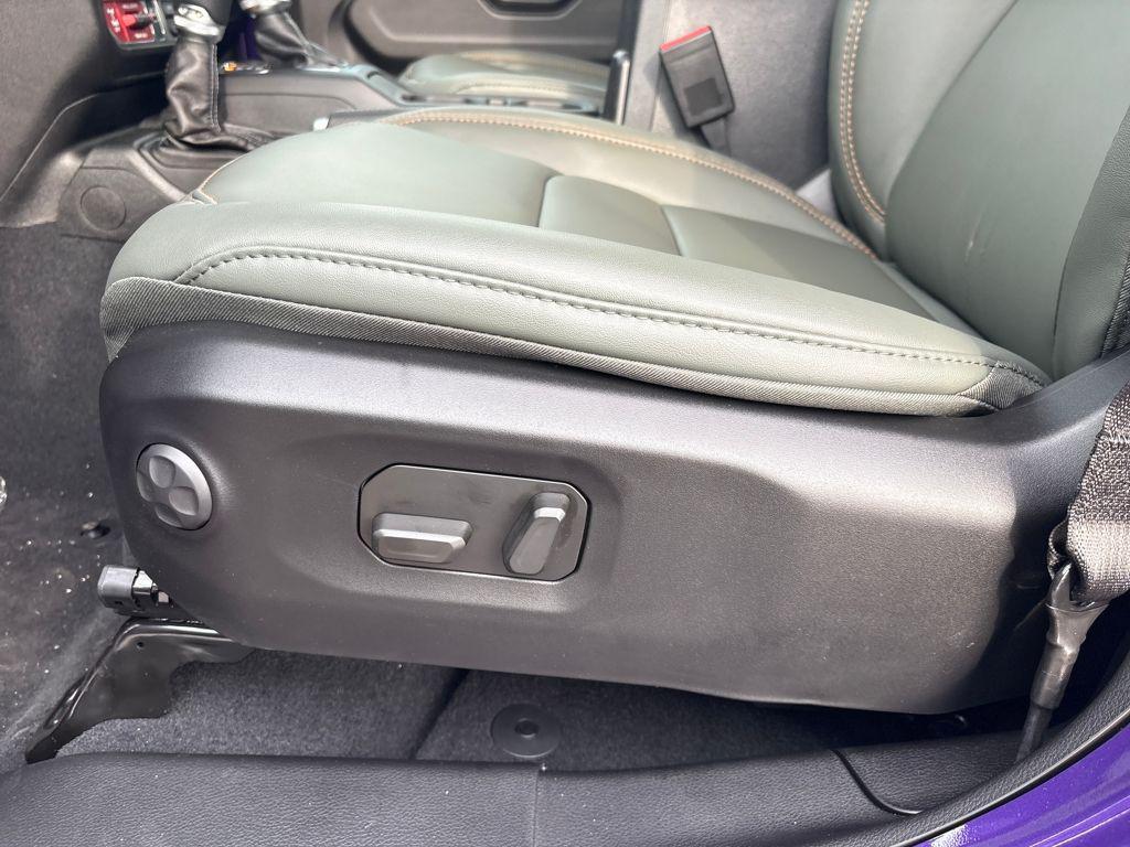 new 2026 Jeep Gladiator car, priced at $55,888