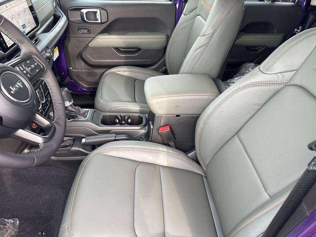 new 2026 Jeep Gladiator car, priced at $55,888