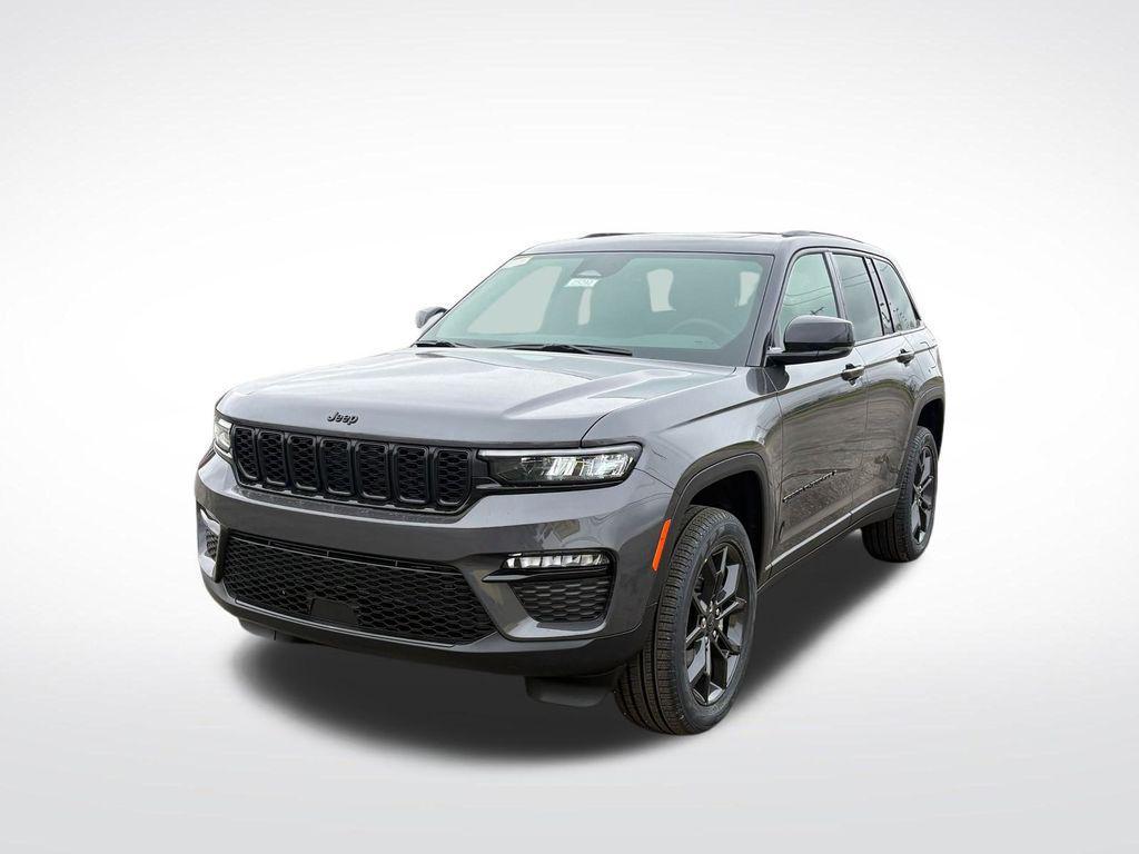 new 2025 Jeep Grand Cherokee car, priced at $46,004