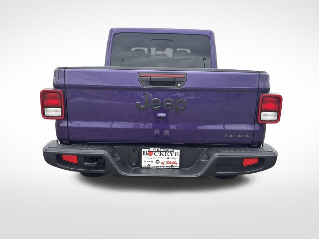 new 2026 Jeep Gladiator car, priced at $46,440