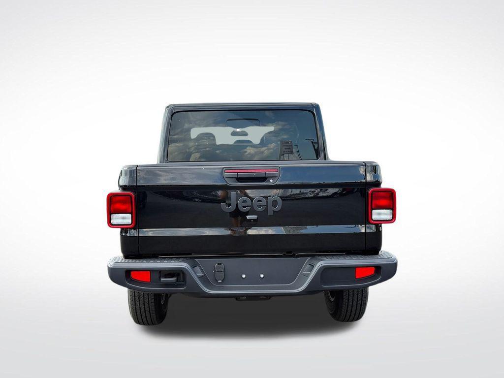 new 2025 Jeep Gladiator car, priced at $39,977