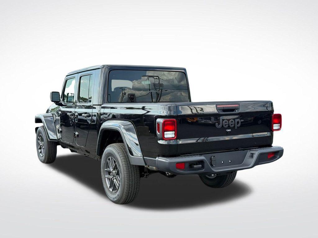 new 2025 Jeep Gladiator car, priced at $39,977