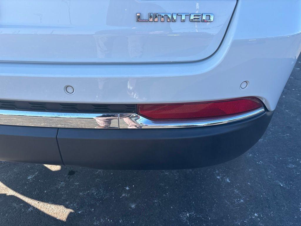 used 2023 Jeep Grand Cherokee car, priced at $31,750