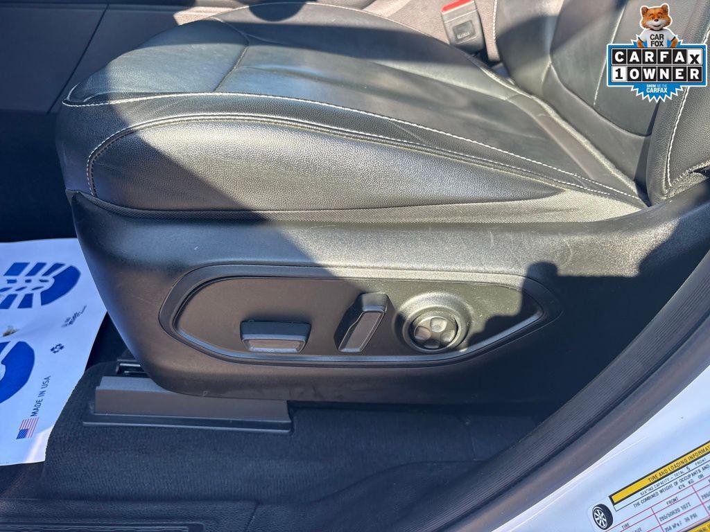 used 2023 Jeep Grand Cherokee car, priced at $31,000