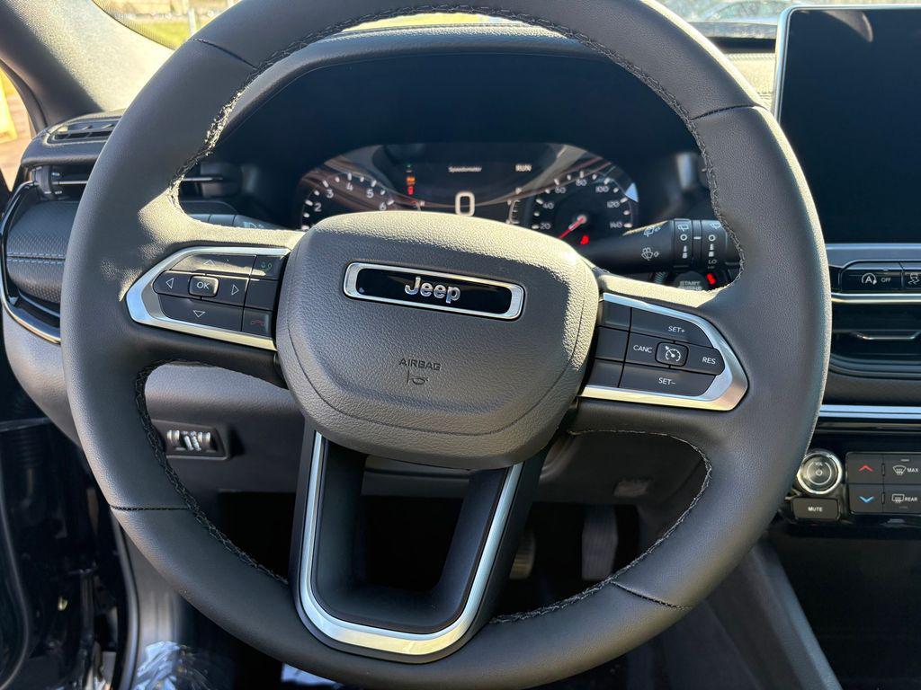 new 2026 Jeep Compass car, priced at $31,526