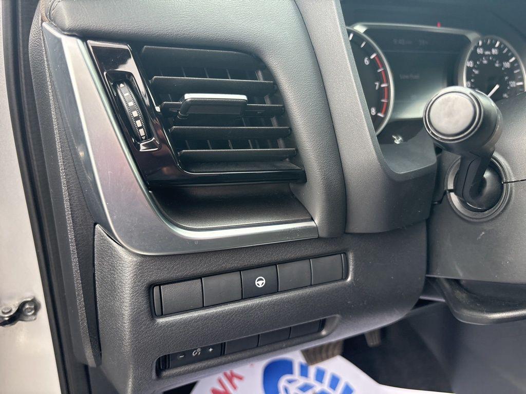 used 2022 Nissan Rogue car, priced at $17,250