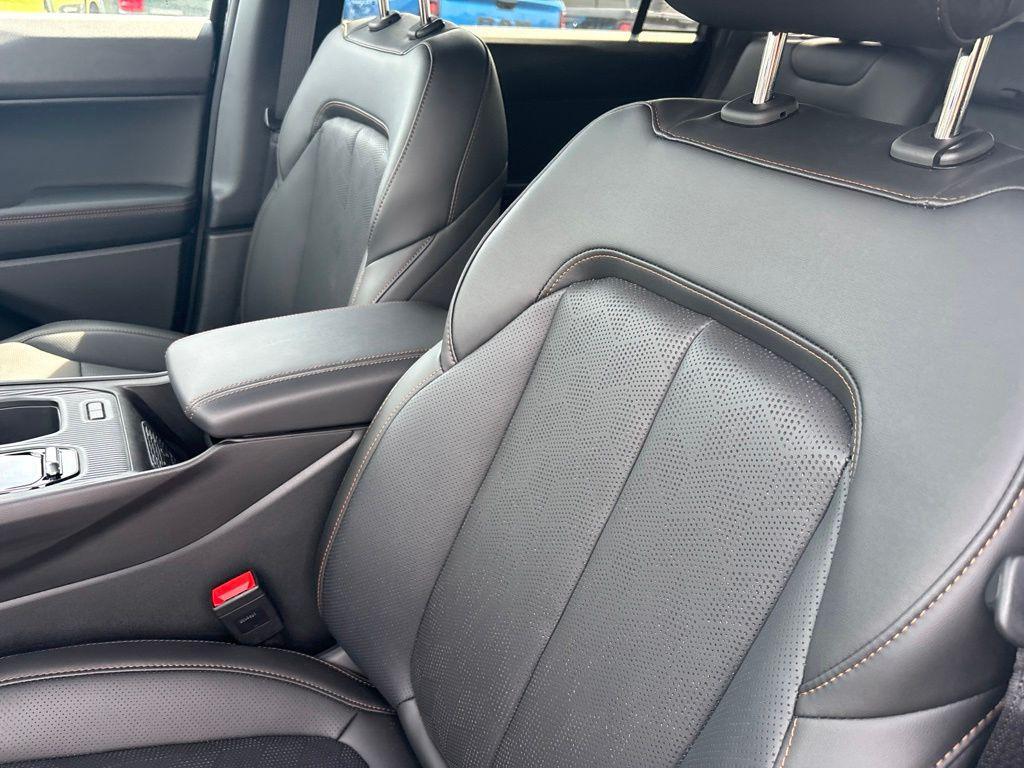 new 2026 Jeep Cherokee car, priced at $42,916