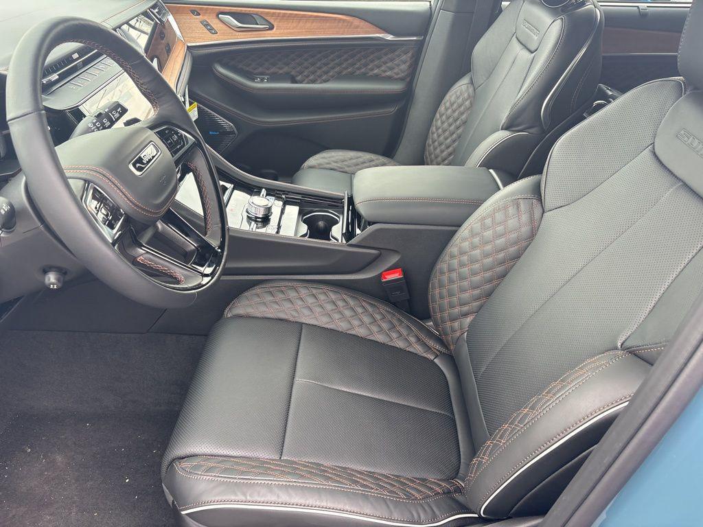 new 2026 Jeep Grand Cherokee L car, priced at $61,724