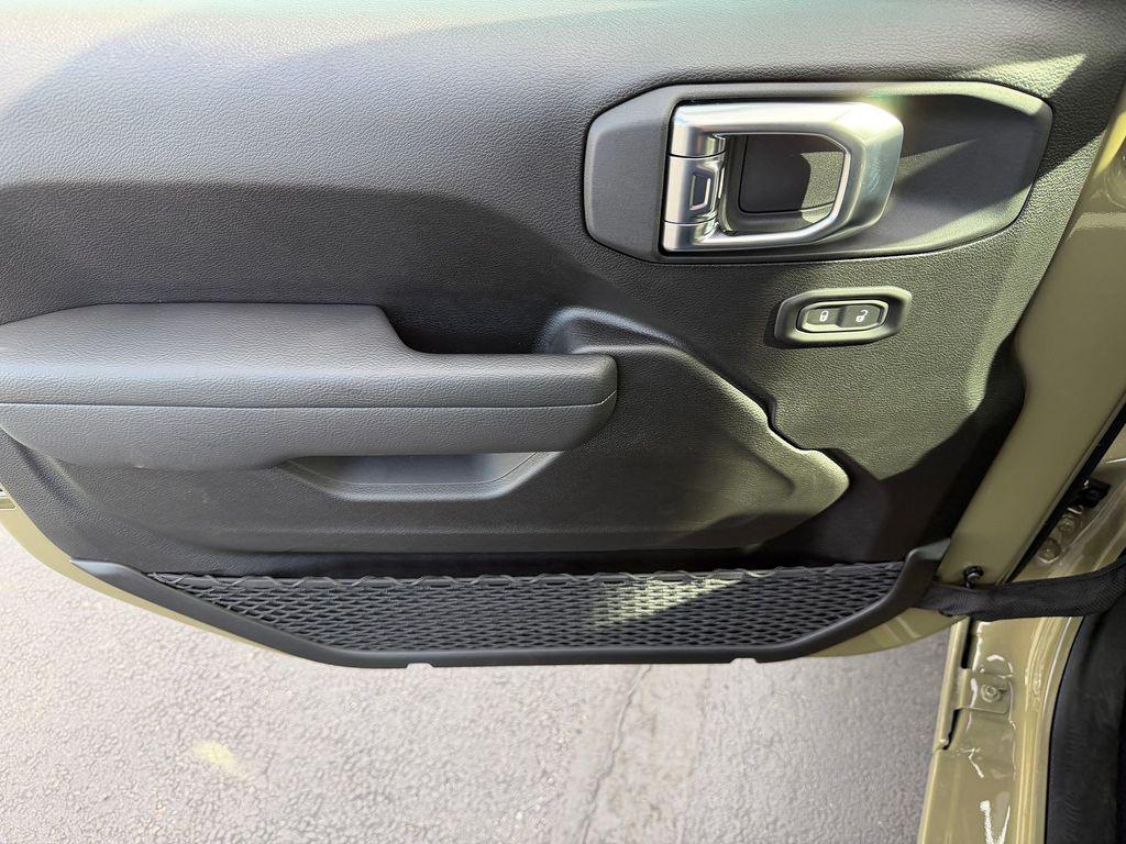 new 2026 Jeep Wrangler car, priced at $40,906