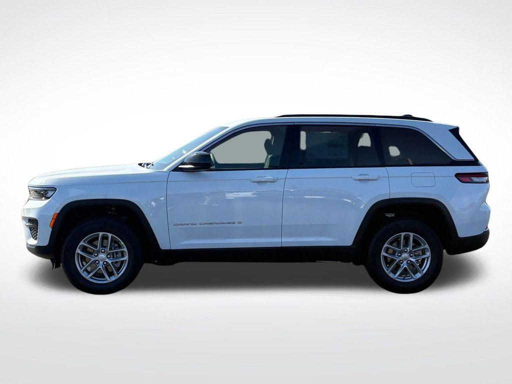 new 2025 Jeep Grand Cherokee car, priced at $36,696