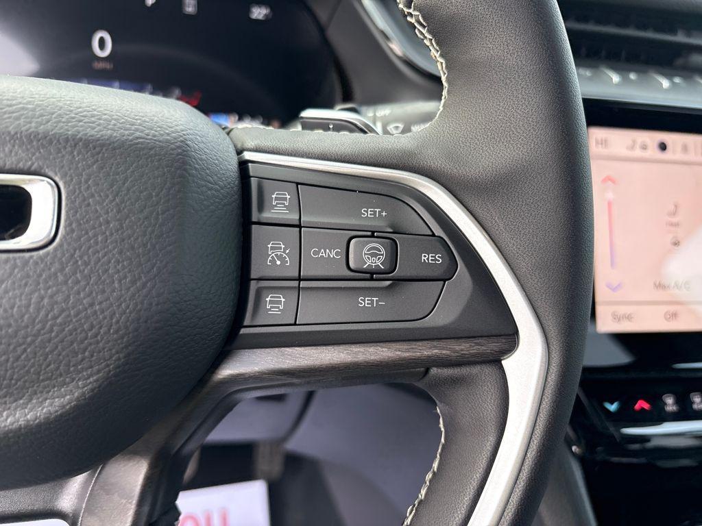 new 2026 Jeep Grand Cherokee car, priced at $48,315