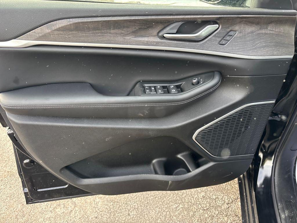 new 2026 Jeep Grand Cherokee car, priced at $48,315