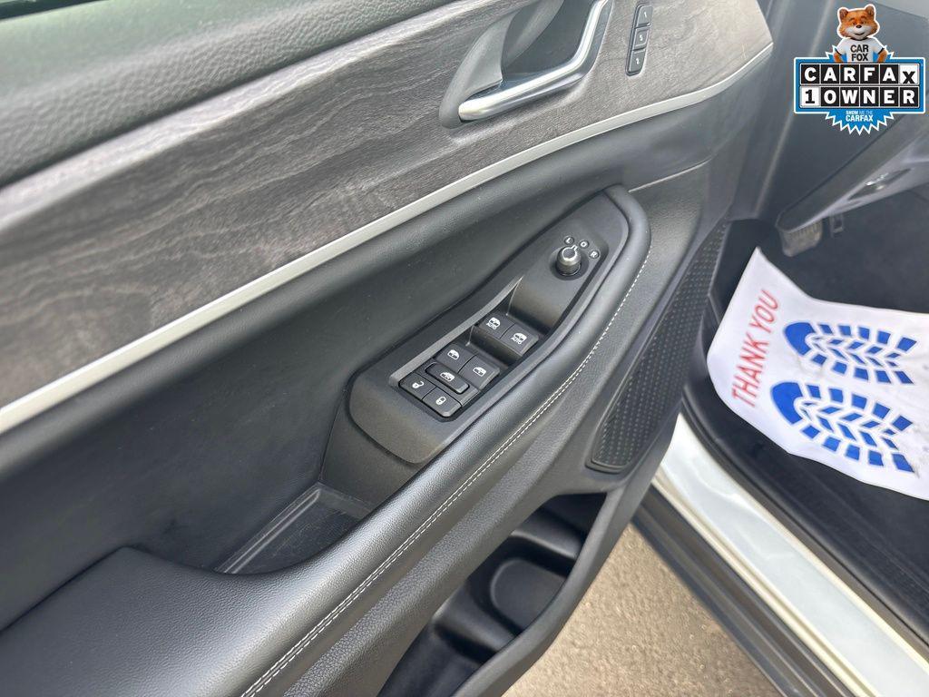 used 2023 Jeep Grand Cherokee car, priced at $30,000