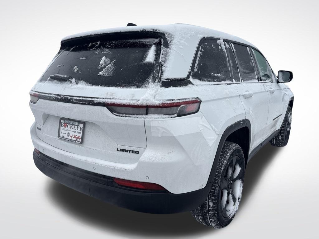 new 2025 Jeep Grand Cherokee car, priced at $42,904