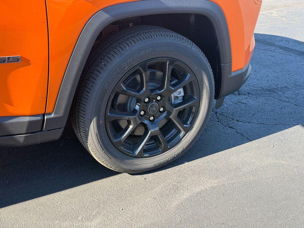 new 2026 Jeep Compass car, priced at $31,136