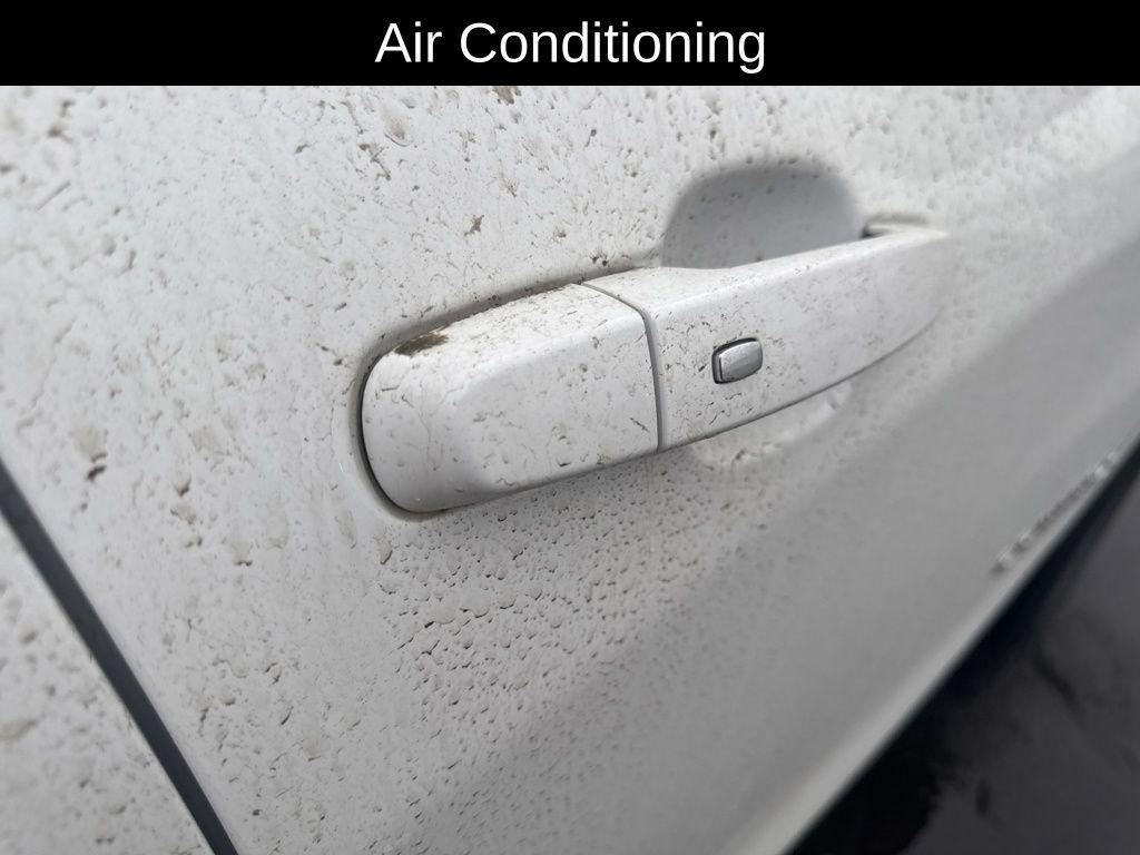 used 2020 Chevrolet Equinox car, priced at $15,000