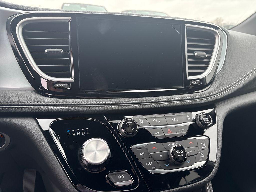 new 2026 Chrysler Pacifica car, priced at $44,550