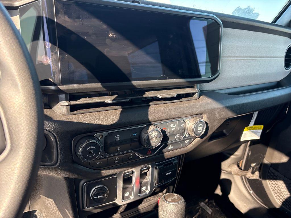 new 2026 Jeep Wrangler car, priced at $40,569