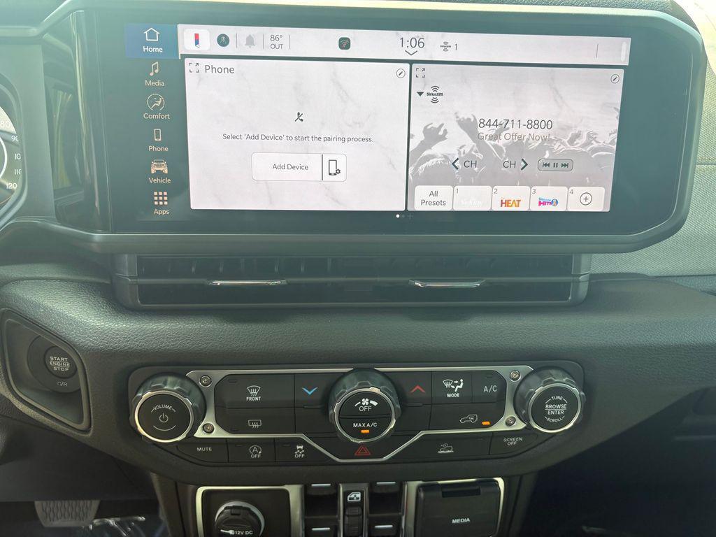 new 2025 Jeep Gladiator car, priced at $41,977