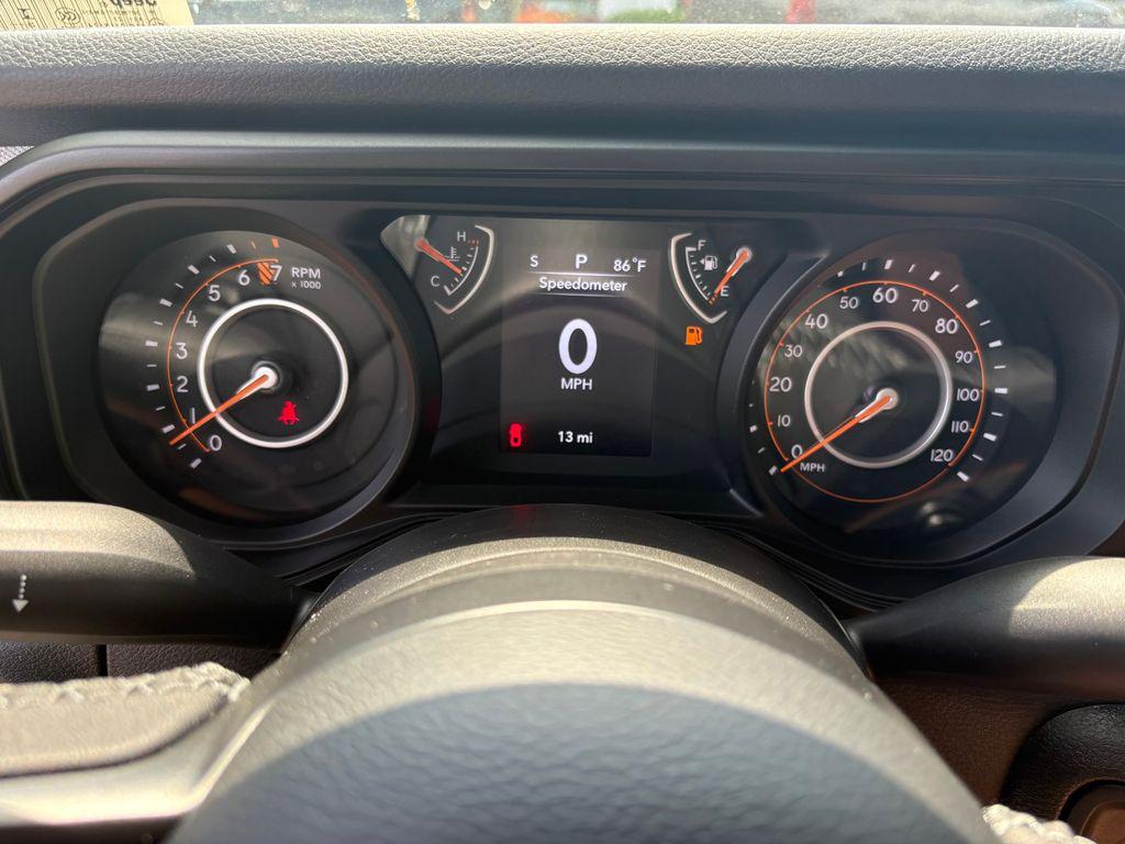 new 2025 Jeep Gladiator car, priced at $41,977